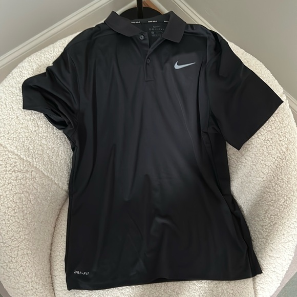 Nike Golf Black DriFit - Picture 1 of 3